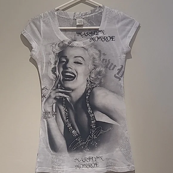 Amazing Marilyn Rhinestone Top - Picture 1 of 2